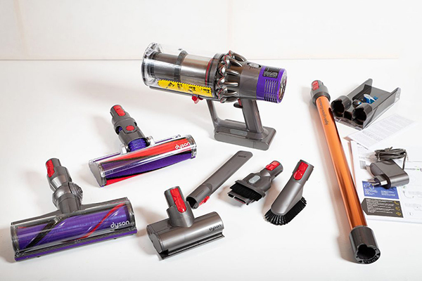dich-vu-thay-the-phu-kien-may-hút-bui-dyson