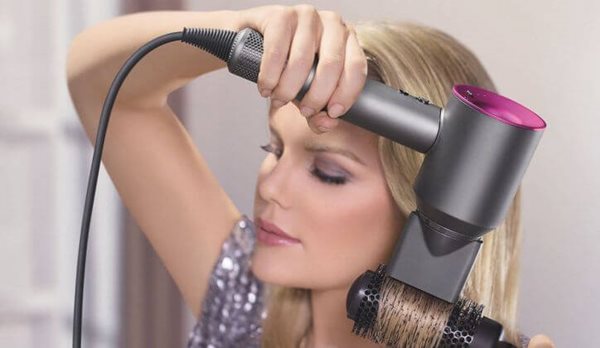 Sửa máy sấy tóc Dyson giá rẻ